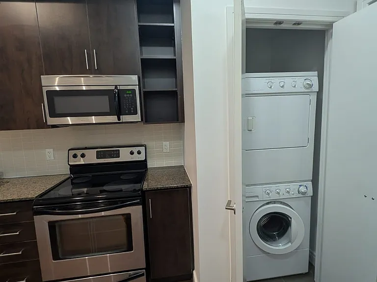 112 George St S #502 — Photo 7