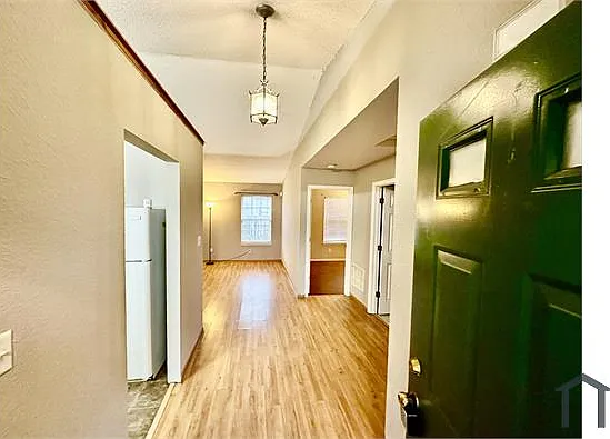 1460 Blue Brook Way — Photo 2