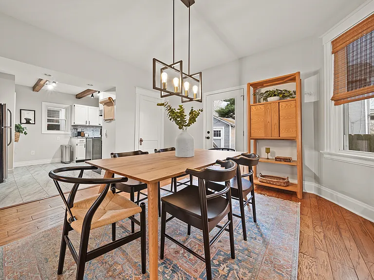 2844 Minot Ave — Photo 8