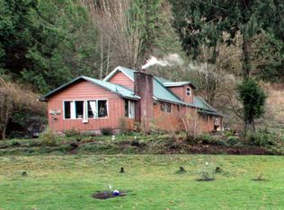 112 Lewis Rd, Oakville, WA 98568