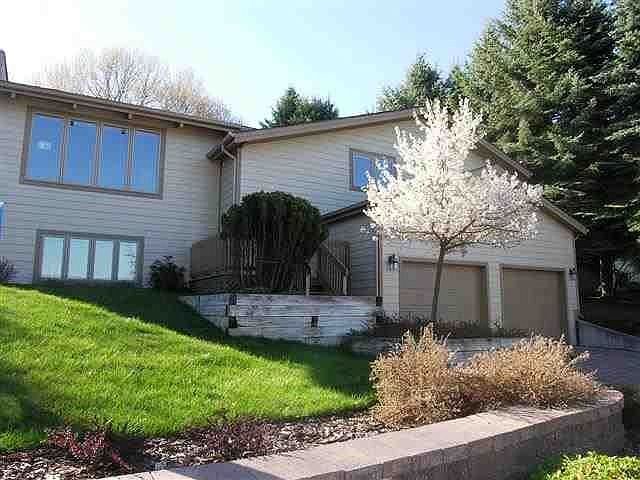 1st image of 710 Continental Way