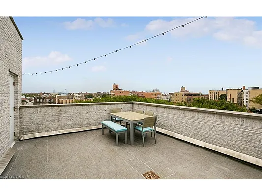 Sold by Keller Williams Realty Empire | media 18