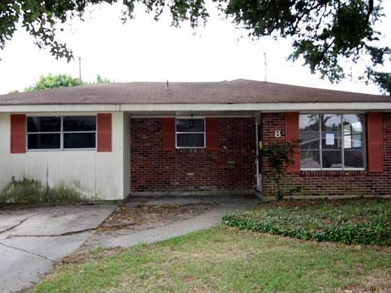 2nd image of 8 Fairlane Dr