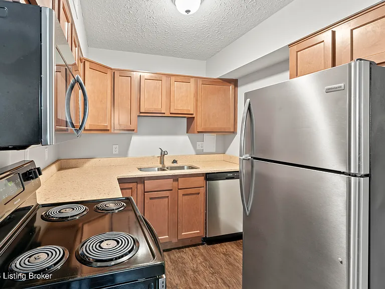 3217 Fordhaven Rd #5 — Photo 6