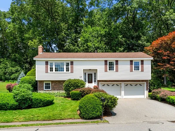 17 Winn Valley Dr, Burlington, MA 01803
