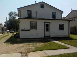 719 W 13th St APT 2, Junction City, KS 66441