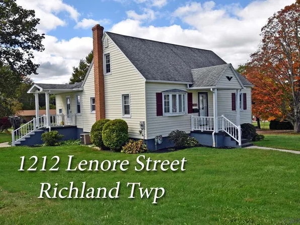 1212 Lenore St, Johnstown, PA 15904
