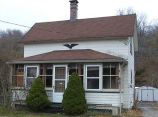 139 Warsaw St, Deep River, CT 06417