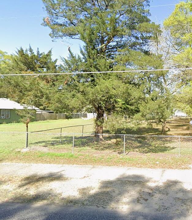 2nd image of 10 S 19th St