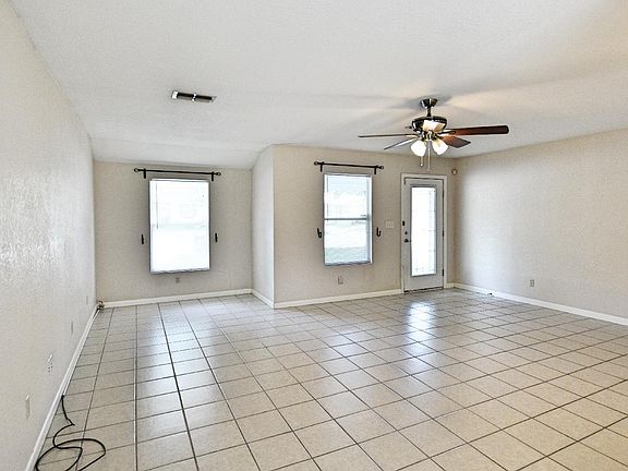 5th image of 150 Skyview Ave