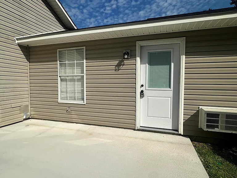 1113 Beach Ave — Photo 14
