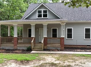 9007 Hickory Rd, South Chesterfield, VA 23803