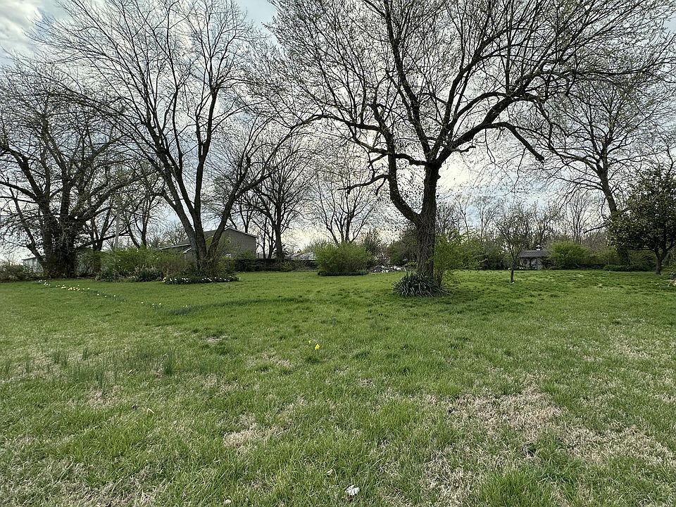 2nd image of 000 York North Lots 12, 13 & 14 Avenue