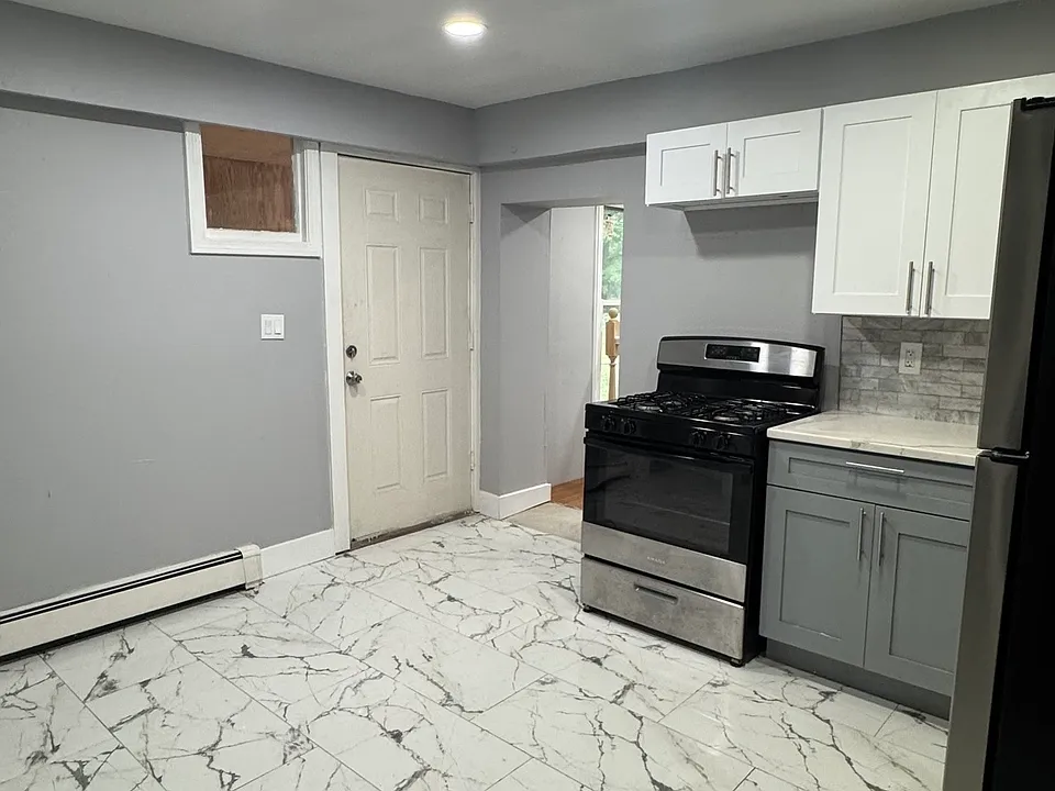 30 Davis St #1
