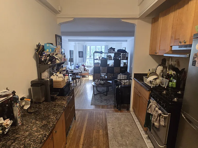 200 W 20th St #204 — Photo 7