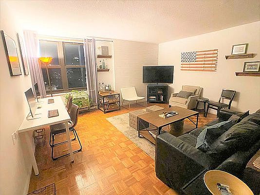 3rd image of 1751 2nd Ave APT 25R