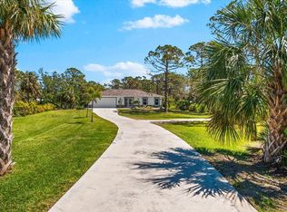 1785 Bayshore Dr, Englewood, FL 34223