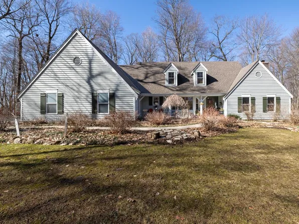 1047 Heather LANE, Hartford, WI 53027