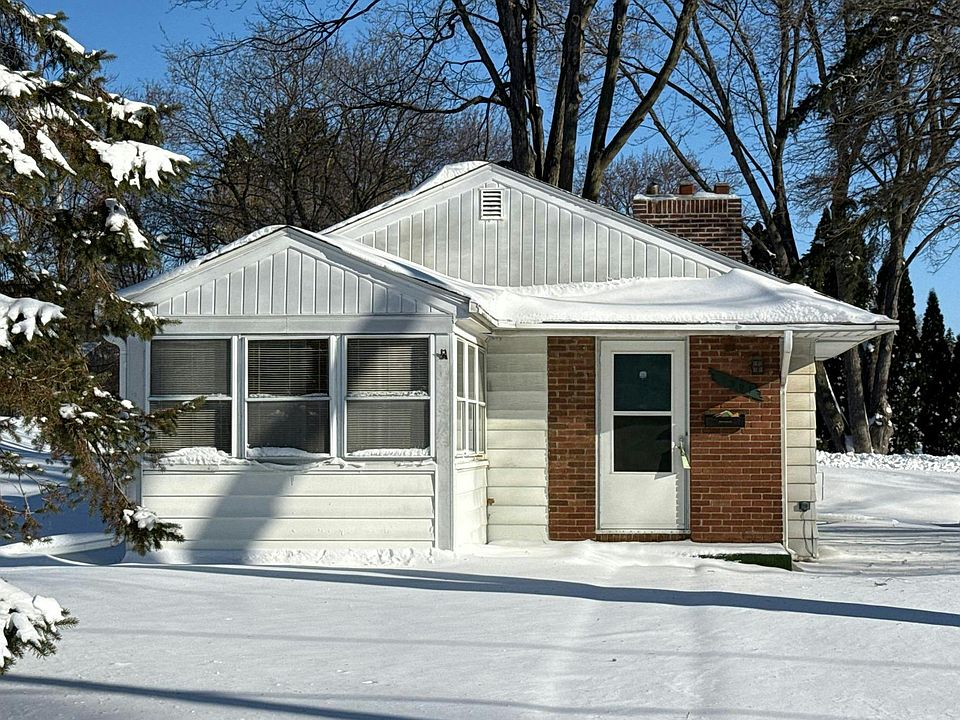 1st image of 2901 Kyle Ave N