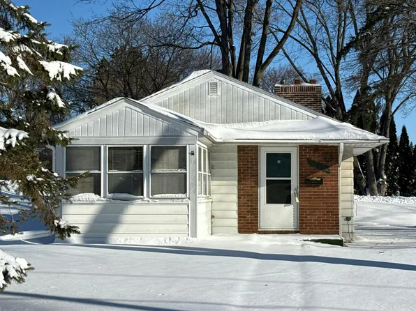 2901 Kyle Ave N, Golden Valley, MN 55422