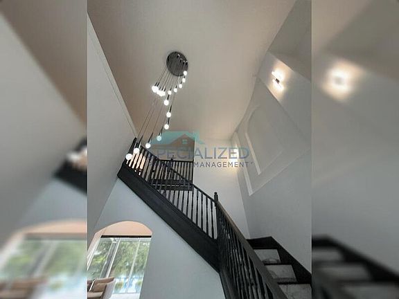 4th image of 8131 Vineland Oaks Blvd