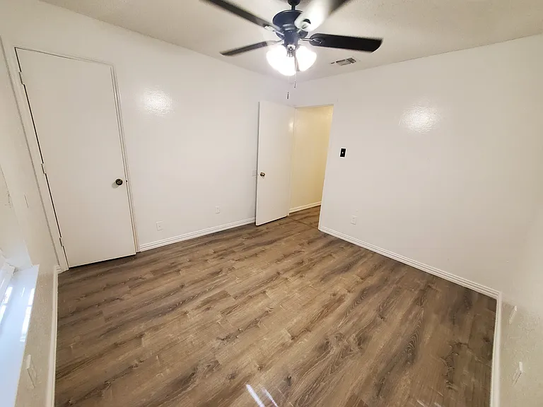 4700 Andalusia Trl — Photo 24