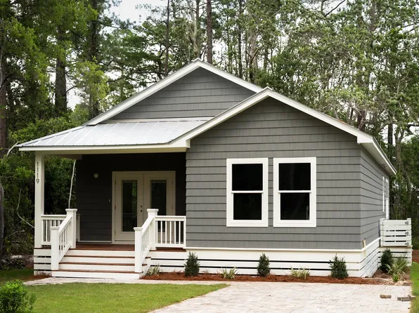 1119 E Point Washington Rd, Pt Washington, FL 32459