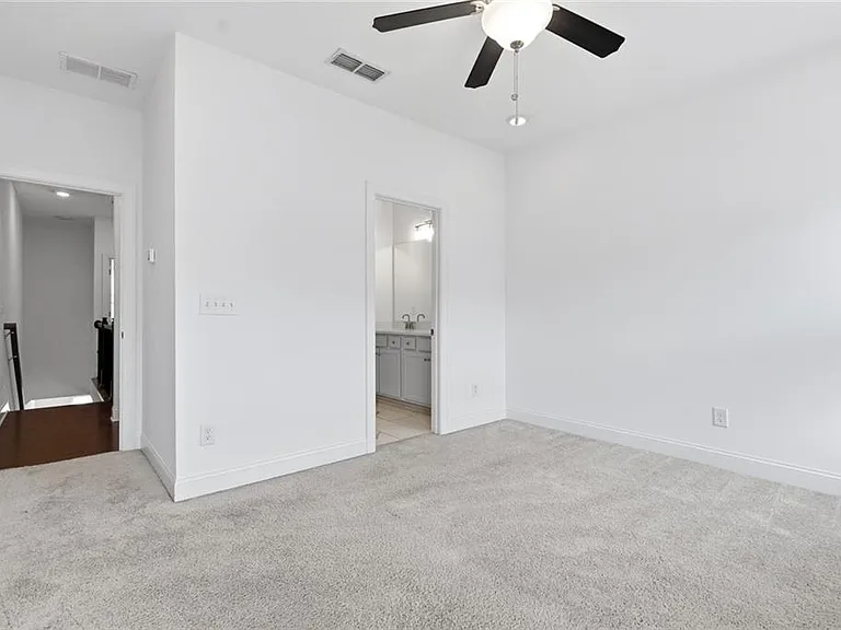2438A Figaro Dr — Photo 15