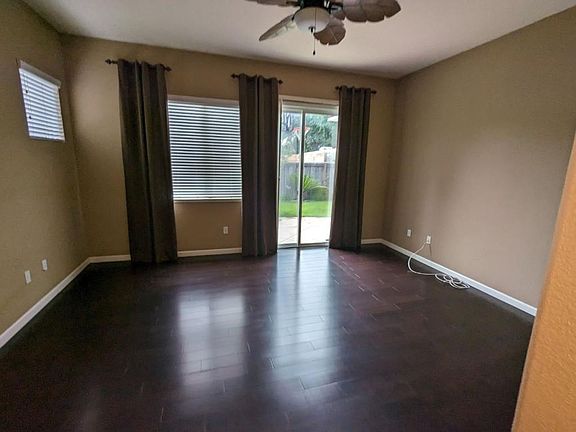 3rd image of 754 Chateau Ct