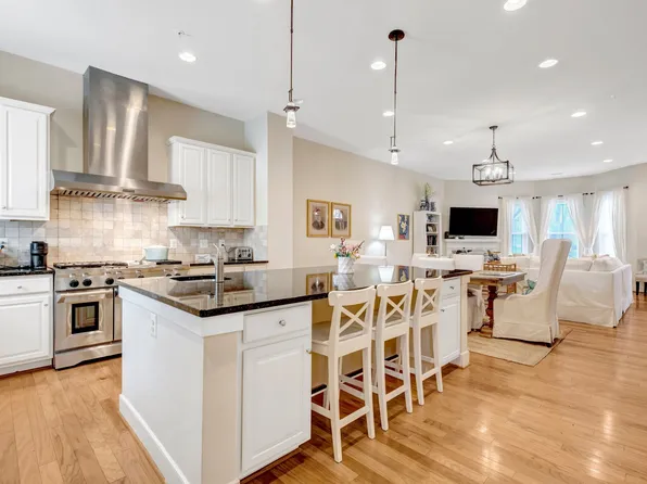 711 McKenzie Ave, Alexandria, VA 22301