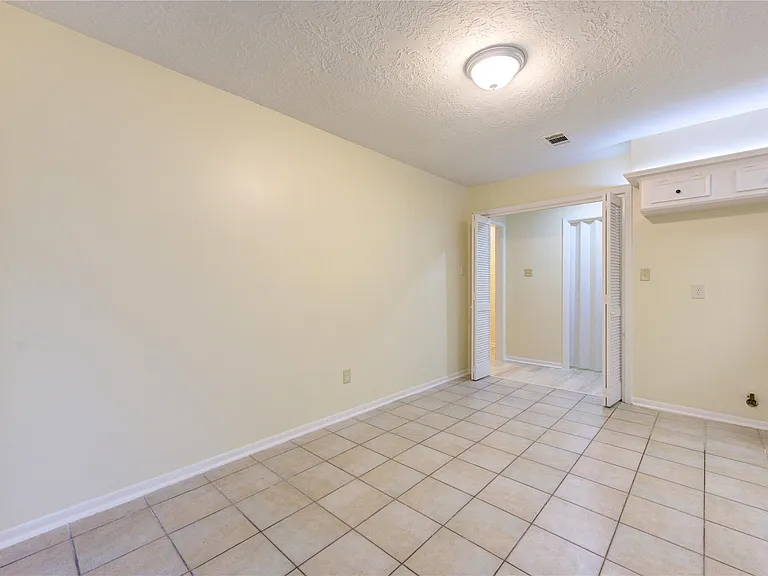 12810 Chaseland Ln — Photo 44