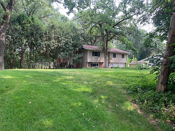 2nd image of 8914 37th St N