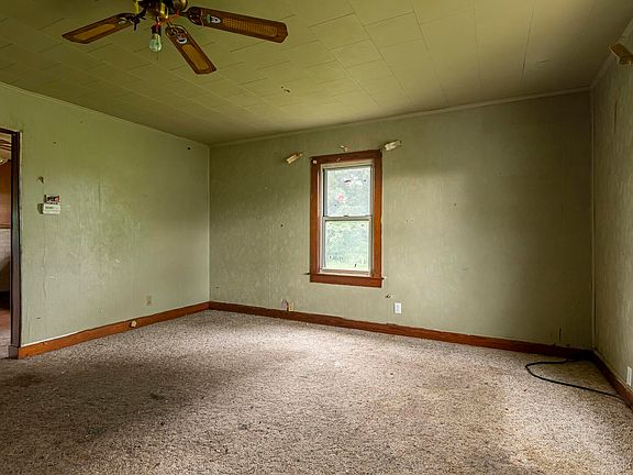 3rd image of 12454 Fox Ln