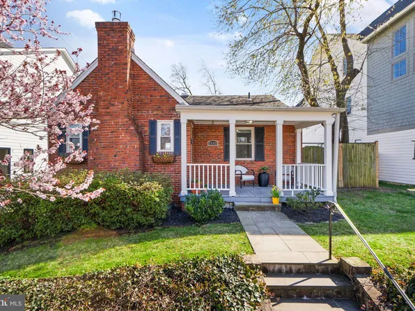 2802 1st Rd N, Arlington, VA 22201