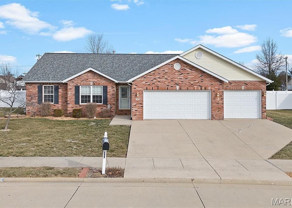1st image of 195 Baneberry Dr