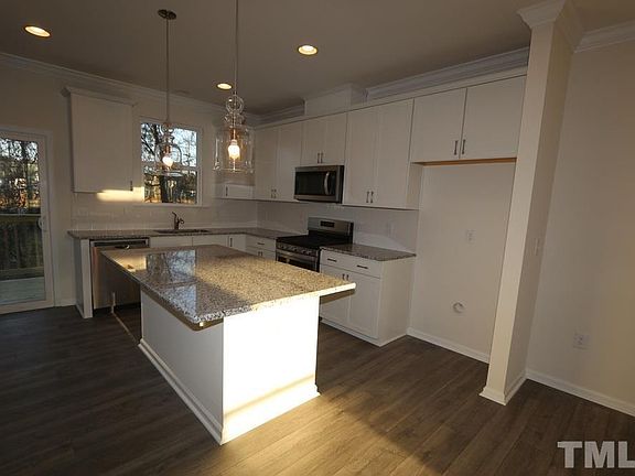 4th image of 1046 Diamond Dove Ln
