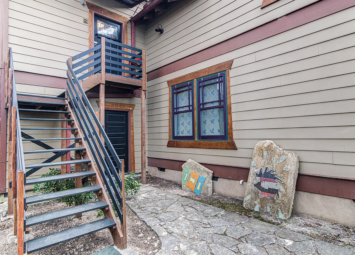 Building Photo - 5411 Avenue H #B