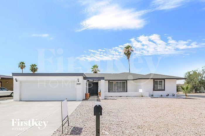 1st image of 10437 W Campbell Ave