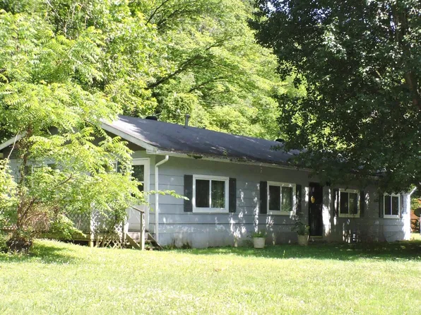 582 Clifton Rd, Frenchburg, KY 40322