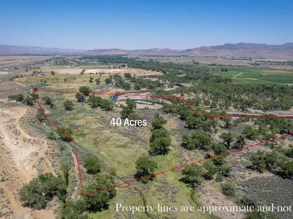 5 River Rd, Dayton, NV 89403