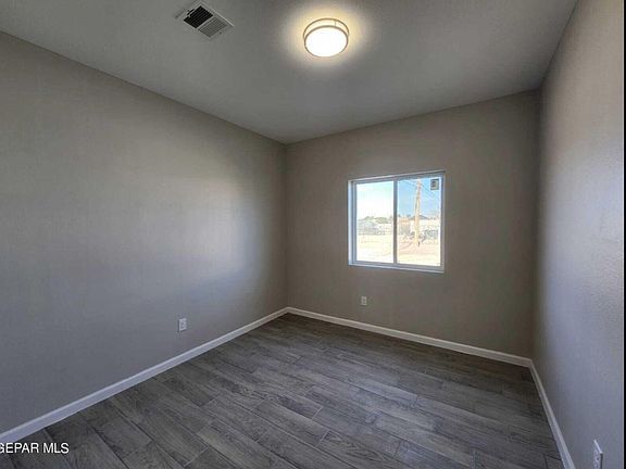 4th image of 9232 Roseway Dr #C