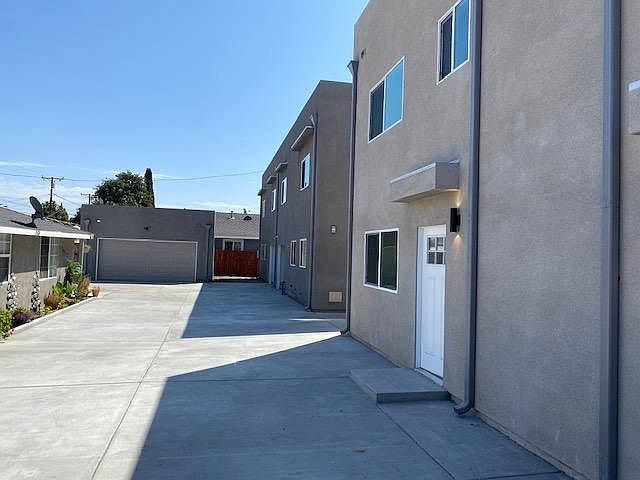 1st image of 4317 E 58th St