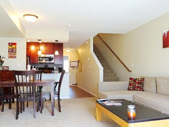 3rd image of 1150 Town Centre Dr APT 17