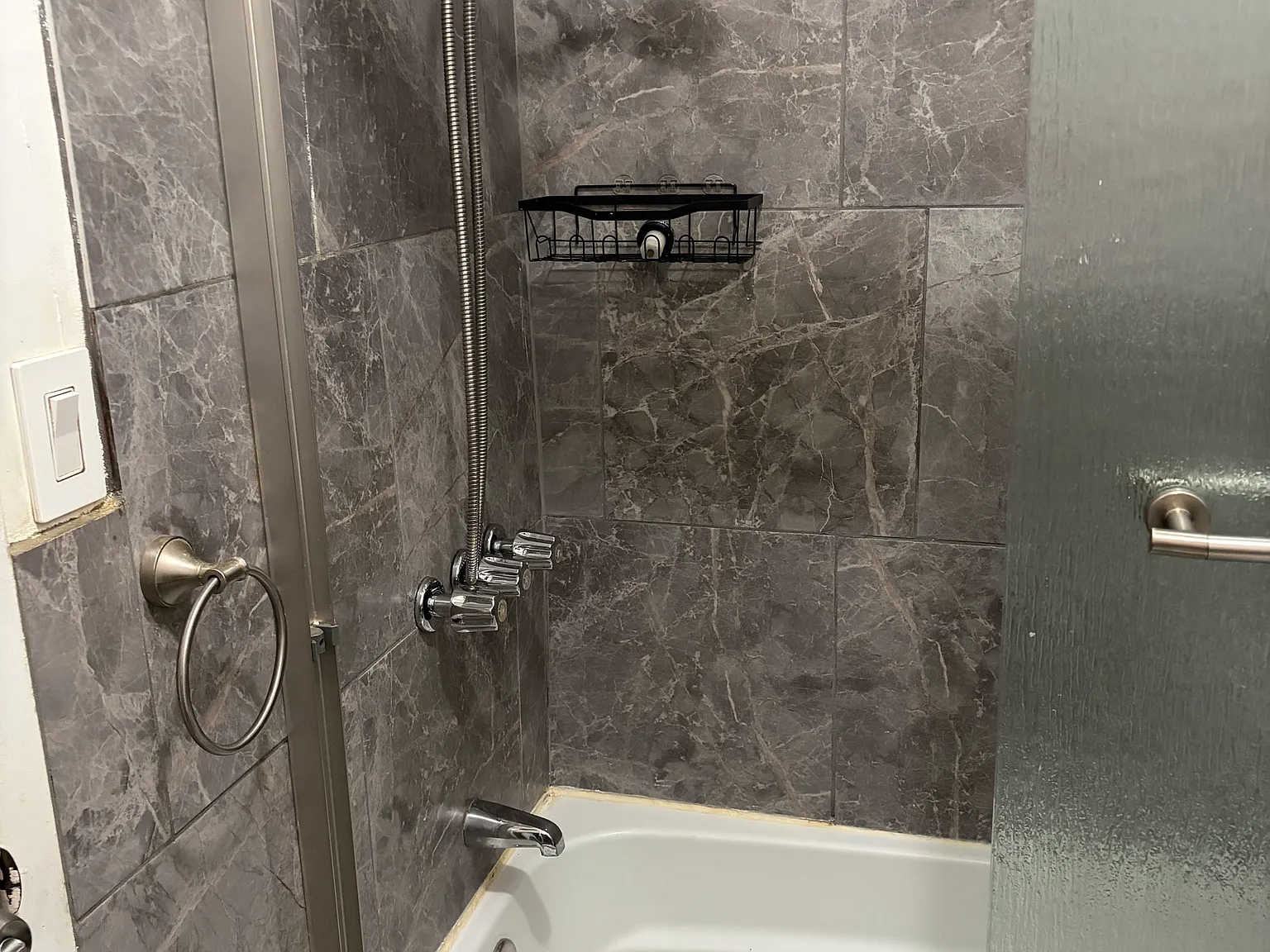 2 bed, $3,000 — Photo 3
