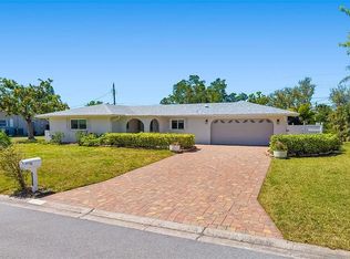 5522 Yorkshire Way, Sarasota, FL 34231