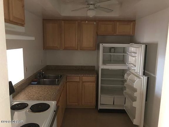 5th image of 400 Auburn Dr APT 6