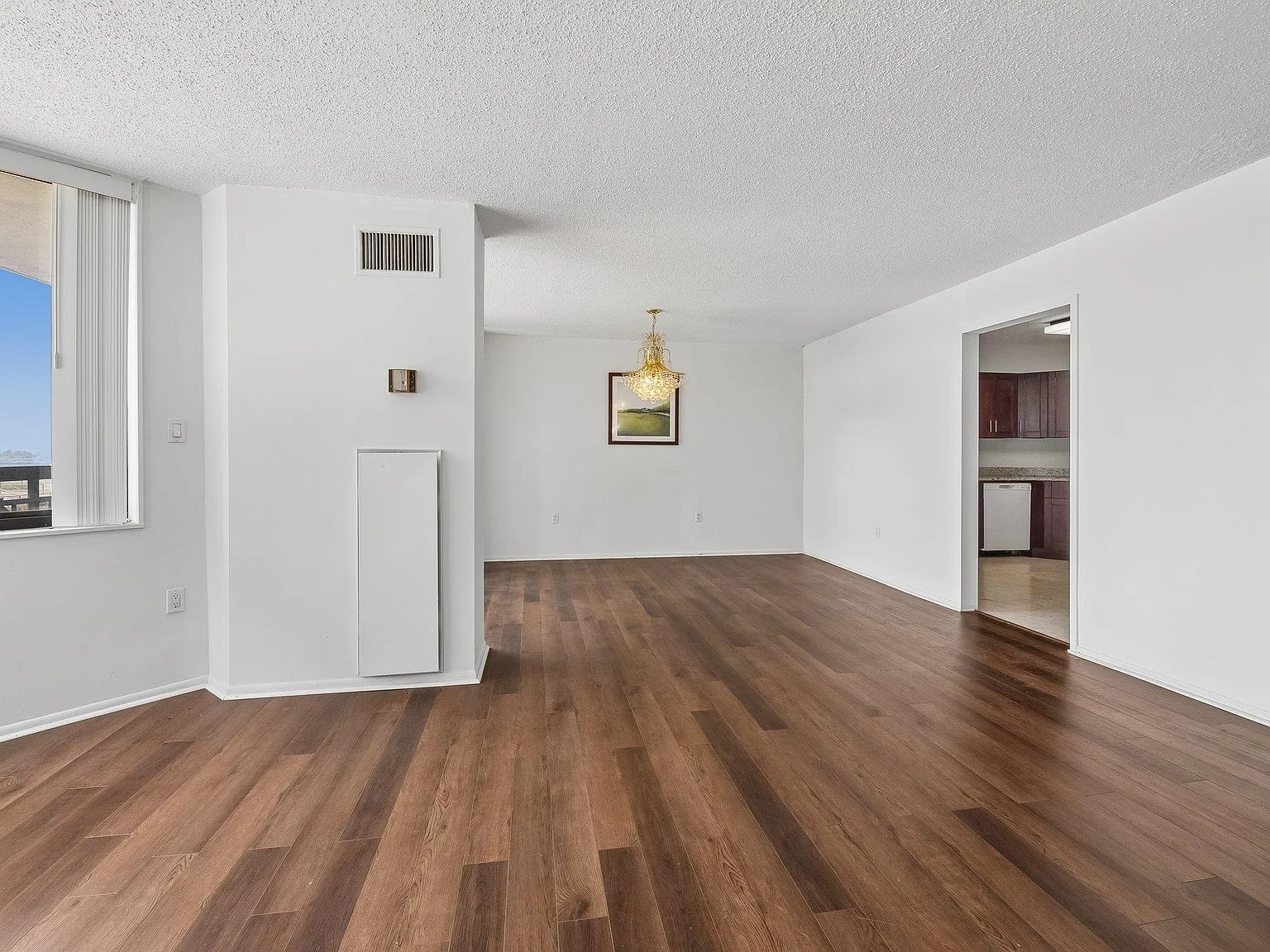2 bed, 2.0 bath, $3,200 — Photo 4