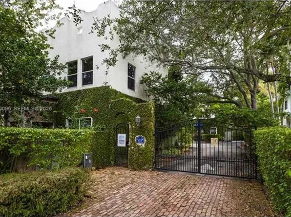 3051 Center St #9, Miami, FL 33133