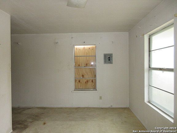 5th image of 538 CORLISS