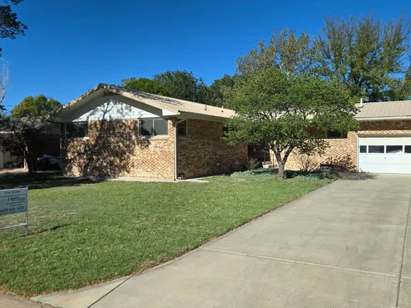 1652 N Roosevelt Ave, Liberal, KS 67901